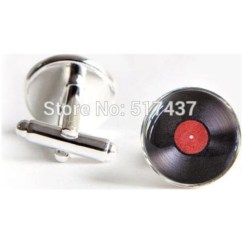 1 pair New Fashion men shirt cufflinks CD Cufflinks Vinyl Record Cuff link DJ cufflinks for Men Retro Music Cufflinks for Him
