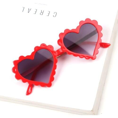 1PC Baby Heart Kids Sunglasses Sports Fishing Sunglasses Love Pattern Pink Sun Glasses Girls Boys UV400 Sunglasses Beach Eyewear