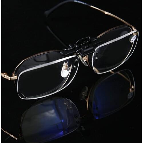 1 pair Magnifying Glasses with Clip Presbyopia Clip On Flip Up Spectacles 2.5x Magnification Magnifier For Reading Small Print