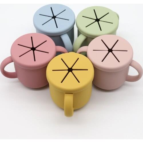 New Childrens Silicone Snack Cups Baby Safety Drop-Proof And Splash-Proof Travel Bottle Training And Feeding Food Accessories