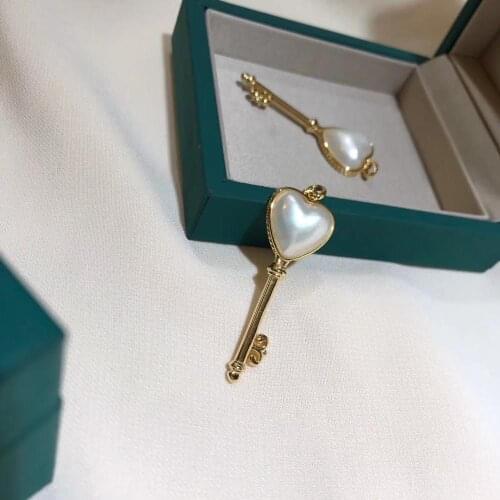 S925 Silver Natural Seawater Mabei pearl pendant,Handpicked heart-shaped white pearl key pendant for women/lady Jewelry giftsPea