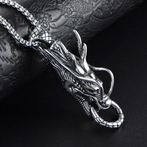 Retro Personality Dragon Ring Pendant Necklace Silver Color Titanium Steel Necklace Domineering Mens Fashion Jewelry