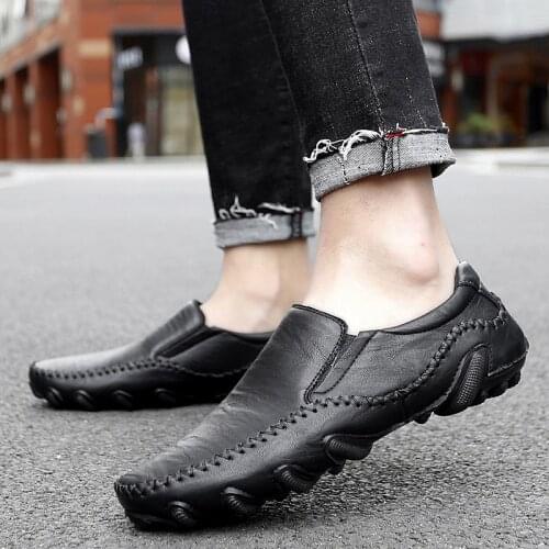 2021Fashion Genuine Leather Casual Comfortable Loafers Men Breathable Mens Loafers Moccasins Slip on Lightweight Boat Shoes