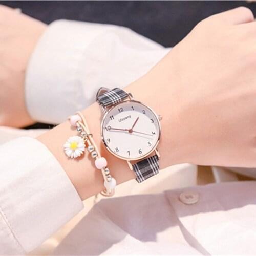 Korean version of simple girl literary lattice small fresh and versatile quartz ladies watch