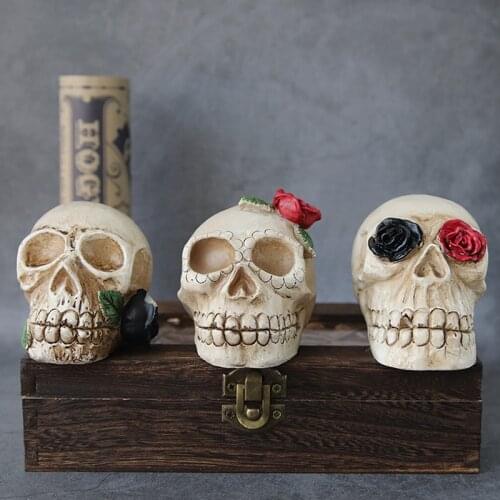 Miniature Halloween Horror Skull Lamp Resin Skeleton Head LED Flameless Candle Light Home Bar Halloween Party Decor Ornaments