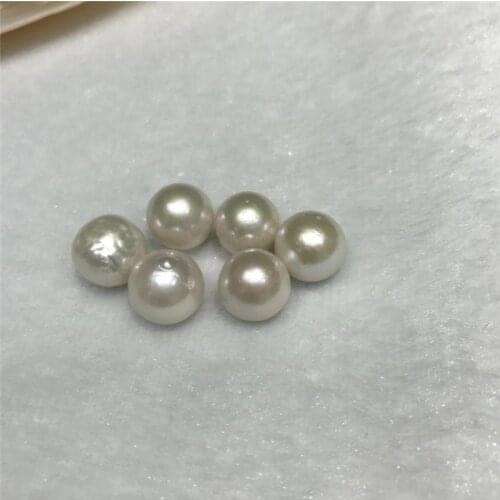 Natural white freshwater pearl with Nucleated Baroque loose beads There is no hole 11-12MM 1PCS