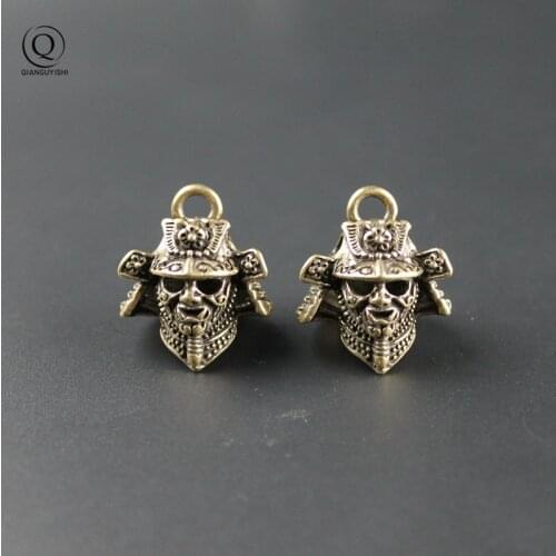 Brass Armor Japanese Head Samurai Soliders Figurines Models Car Keyring Pendant Jewelry Vintage Key Chain Ring Men Keychain Gift