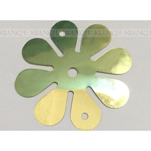 25pcs/lot 90mm Flat Large Size Flower Two Holes Loose Sequin Sewing,Wedding Craft,Women Kids DIY Garment Accessories L-Golden