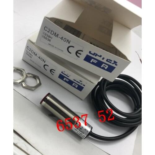 Original authentic photoelectric switch C2DM-40N / C2DM-40P sensor