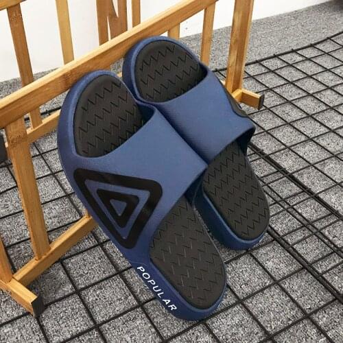 New Slippers Summer Trend Mens Casual Couples Antiskid Soft Bottom Womens Wear Flat Slippers Home Beach Sandal