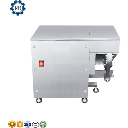 Fast Speed Coconut Stripper Desheller Machine/Coconut Dehusking Shelling Machine/Coconut Skin Peeling Defibering Machine