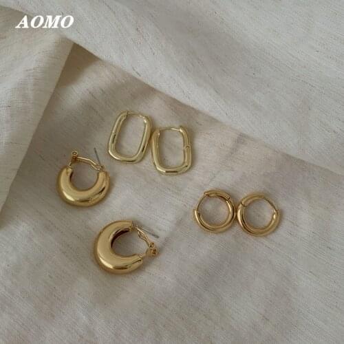 AOMU 2020 Simple Chic Brass Metal Gold Hoop Earrings Vintage Round Circle Twisted Geometric Earrings for Women Hook Punk Ethnic