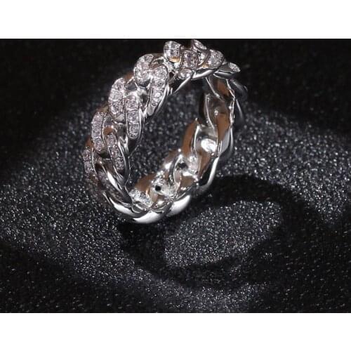 2021 New Fashion Twisted Ring Creative Jewelry Ring Cubic Zirconia Alloy Finger Ring for Gift Corrosion, Rust-Free Personality