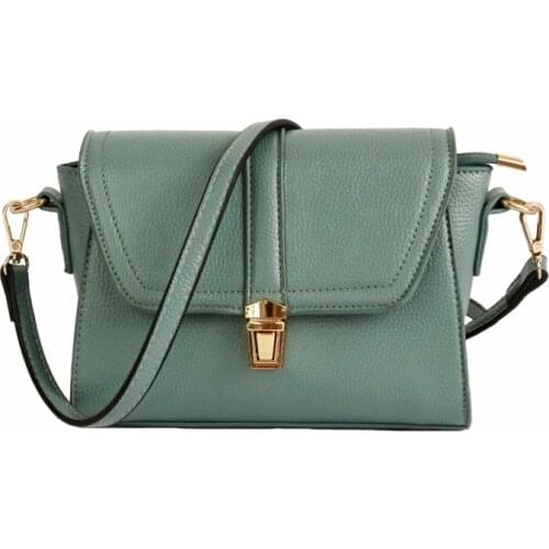 Small square shoulder Messenger bag Korean fashion wild simple package casual bag 2020 new commuter mini bag