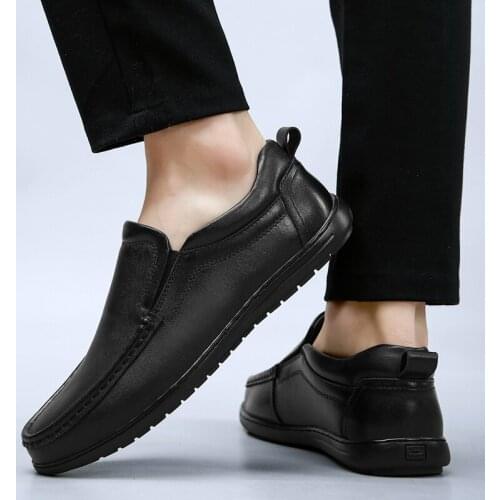 021 Summer Autumn Fashion Boat ShoesGenuine Leather Casual Comfortable Loafers Men Moccasins Breathable Slip on Driving Loafers