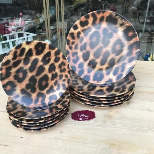 Leopard Pattern Catering Set 12 Pieces ceramic