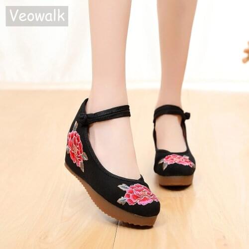 Veowalk Women Canvas Old Beijing Embroidered Platform Shoes Comfort Vintage Ladies Casual Ankle Strap Cotton Embroidery Sneaker