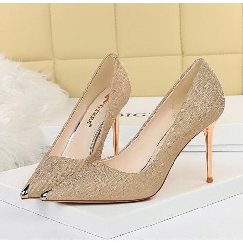 Sequined Cloth High Heels Shoes Women Metal Design Pointed Toe Pumps Ladies Shoes New Arrival