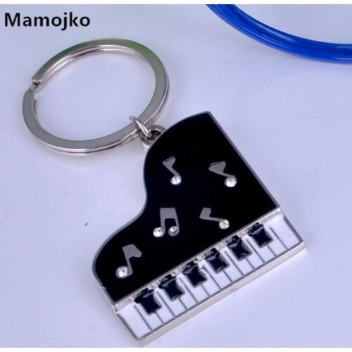 Mamojko New Music Symbol Piano Pendant Key Chain Fashion Car Key Ring For Women Charm Bag Ornament Rhinestone Key Holder Gifts