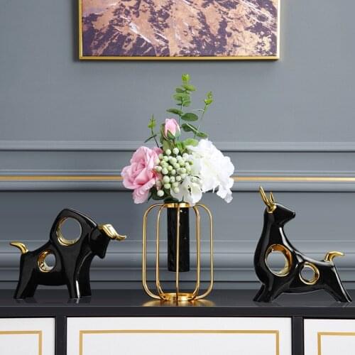 LIGHT LUXURY DECORATION WEB CELEBRITY TOP-GRADE DECORATION FAMILY LIVING ROOM DISPLAY CABINET ANTIQUE WEALTH CREATIVE DESK COW