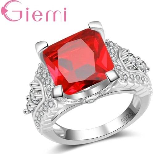 Clear Red Crystal Rings Classic Geometric Shape Top Quality Women Jewelry for Wedding Proposal Shiny Zircon Bague