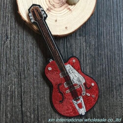 Fun Designer badge Pure handmade violin badge Fashion accessories metal wire embroidery pins for clothes