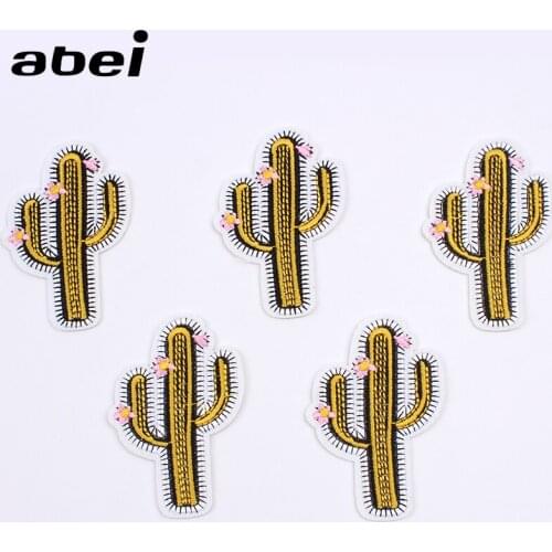 10pcs/lot Embroidered Cactus Patch Iron On Caroon Plants Sticker Kids Jeans Coats Decoration Apliques DIY Fabric Sewing Badge