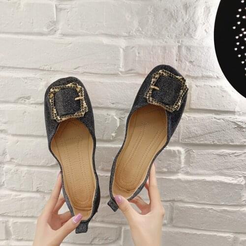 2020 New Flat Shoes Square Head With Low Woman Loafers Spring Casual Shoes Women Flats Luxury Rhinestone Women Shoes W38-39