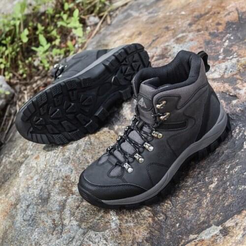Casual sale new 2020 leather men boots outdoor Mens slip sports sport footwear man casual Sneaker black hot shoe causal leisure
