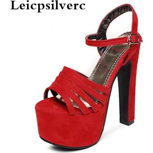 The new summer fashion waterproof women sandals with a buckle coarse T station serves Hentian high super high-heeled shoes