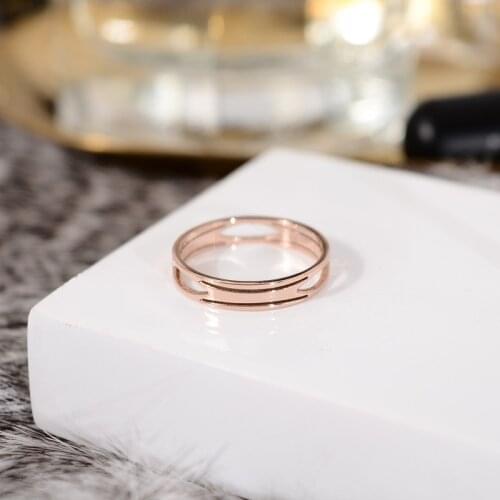 YUN RUO 2018 New Simple Hollow Out Ring Rose Gold Color Fashion Titanium Steel Jewelry Wedding Birthday Gift Woman Never Fade