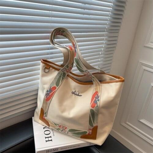Ewiri Women's Shoulder Bags