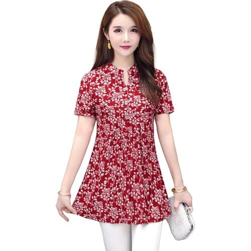 Short Sleeve T-Shirt Women Summer Clothing V-Neck Floral Middle Age Mother Tee Shirts Femme Top Plus Size Clothes