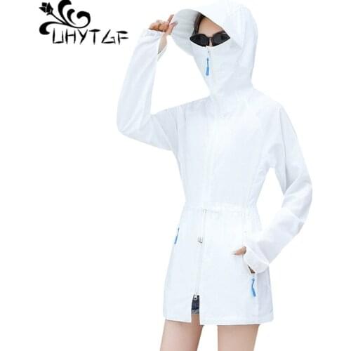 UHYTGF Womens summer tops coats outdoor Breathable thin Windbreaker UV protection hooded Pure color wild plus size jacket 191