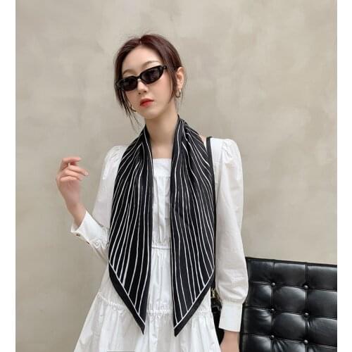 90cm * 90cm Design Scarf Lady Shawl Printed Silk Felt Headscarf Scarf Lady Headscarf Square Scarf Lady Wrap Scarf 2021