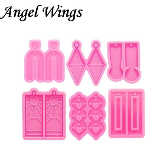 Heart Earrings Interlocking Resin Mold, Shiny Horseshoe Silicone Mold Crafts with Epoxy Resin Art Diy DY1077