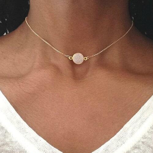 Simple Female Chain Necklace Resin Inlaid Round Pendant Jewelry Gothic Choker Kolye Collane Jewelry Clavicle Chain Collier J35