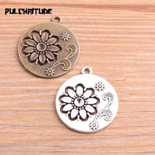 PULCHRITUDE 4pcs 27*31mm 2020 New Product Two Color Round Flower Charms Plant Hollow Pendant Jewelry Metal Alloy Jewelry Marking