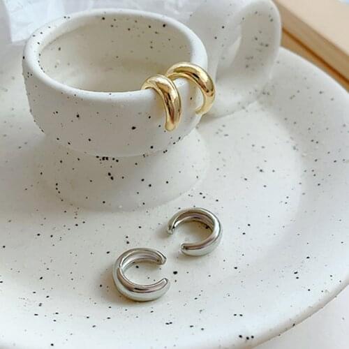 Minimalist Gold Silver Color Small Circle Earcuff Metal Ear Cuff Clip on Letter C Earrings for Women Korean Fake Piercing Earing
