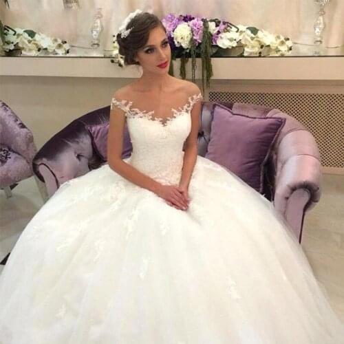 Charming Appliques Tulle Ball Gown Floor Length Wedding Party Dress Custom Made