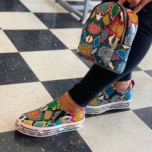 Colorful Snake Printed Loafers Female Sneakers Fashion 2021 Comfortable Women Shoes Footwear Flats