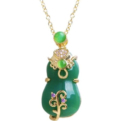 Bettyue Oriental Style Elegant Design Neckalce With Noble Green Glass For Female Personality Jewelry Dinner Fashion Ornament