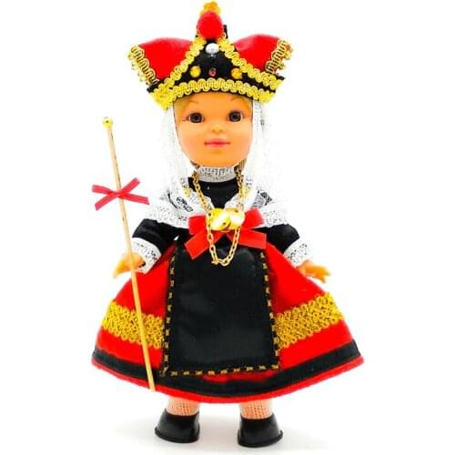 Lovedoll 25 cm. Folk crafts dress regional typical Segoviana (Segovia). Manufactured in Spain. Gift Collection