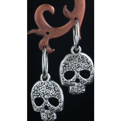 Floral engraved embossed skull earrings for men and women 2021 new personality street hip hop design ear jewelry