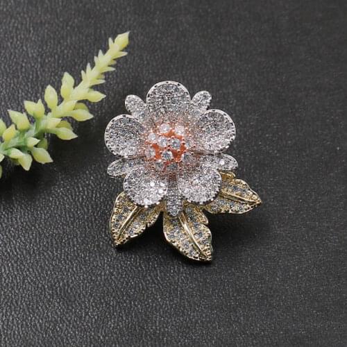 Vanifin Fashion Jewelry Exquisite Flower with Leaf Brooch Pin for Engagement Wedding Micro Paved Zircon Popular Gifts