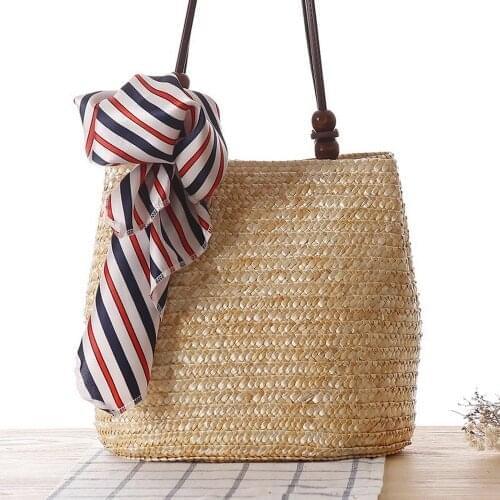 Fashion Woman Natural Craft Tote Shoulder Clutch Small Rattan Straw Weave Belly Basket Handbag Woven Straw Beach Bucket Bag