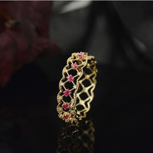 Dainty Bridal Hollow Crystal Engagement Ring Vintage Female Red Blue Zircon Ring Charm Gold Color Open Wedding Rings For Women