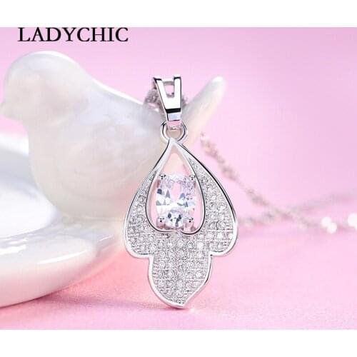 LADYCHIC 2018 New Arrival Silver Color Pendant Necklace Paved 1 Carat Zircon Wedding Accessories Leaf Shape Jewelry Chain LN1020