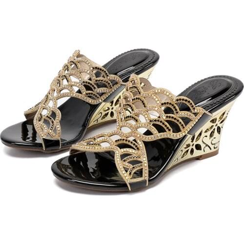 LOVE MOMENTS Women's Slippers