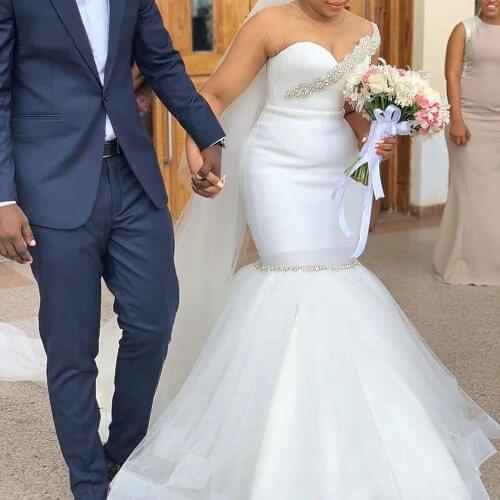 Fivsole Elegant Mermaid Wedding Dress 2021 Bridal Gown African Bride Dresses Sexy O Neck Illusion Back Beading Crystal Plus Size